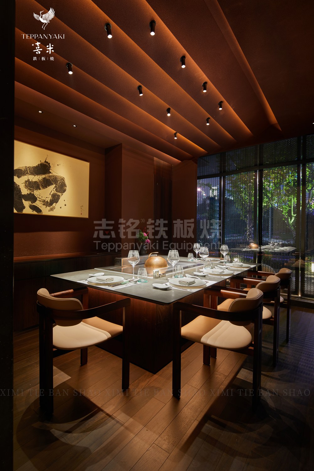 长方形、客户案例实景、铁板烧餐厅，铁板烧设备客户现场实景。