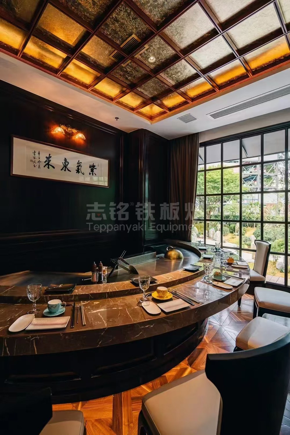 半圆、加高边、客户案例实景、铁板烧餐厅，铁板烧设备客户现场实景。