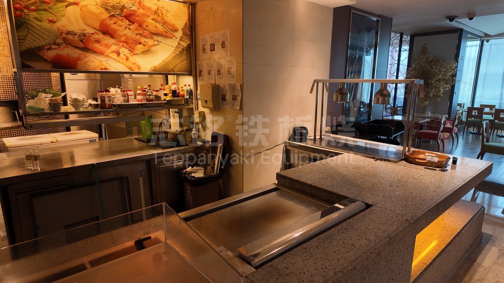 长方形、客户案例实景、酒店度假村游轮、美食档口明档，铁板烧设备客户现场实景。
