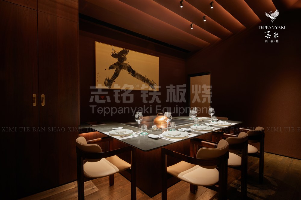 长方形、客户案例实景、铁板烧餐厅，铁板烧设备客户现场实景。