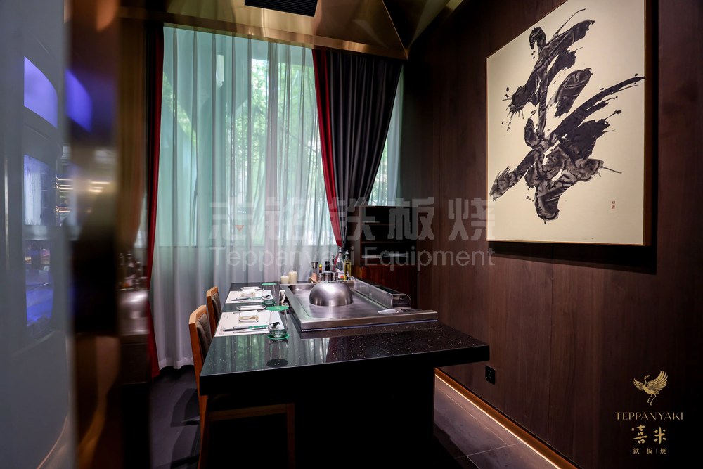 长方形、客户案例实景、铁板烧餐厅，铁板烧设备客户现场实景。