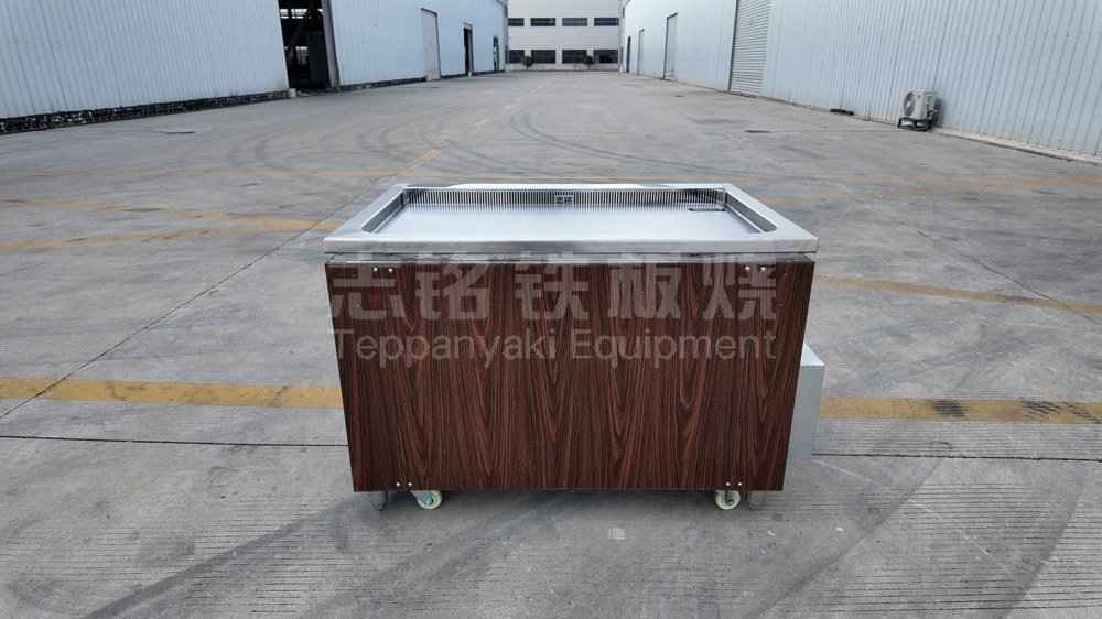 长方形、隐藏吸风前吹后吸、裸机、工厂实拍，铁板烧设备工厂车间实拍。