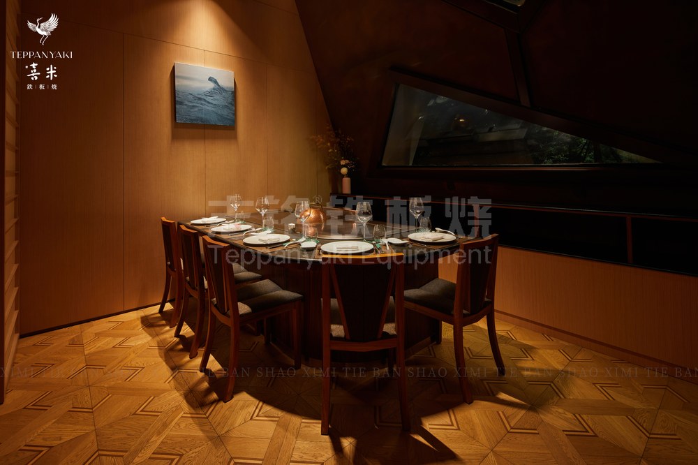 异形、客户案例实景、铁板烧餐厅，铁板烧设备客户现场实景。