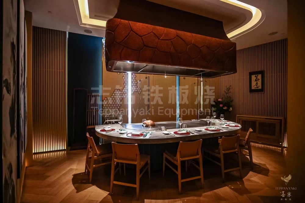 拱形、上排烟、客户案例实景、铁板烧餐厅、企业会所，铁板烧设备客户现场实景。